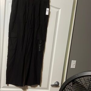 Women’s wide leg cargo Pants